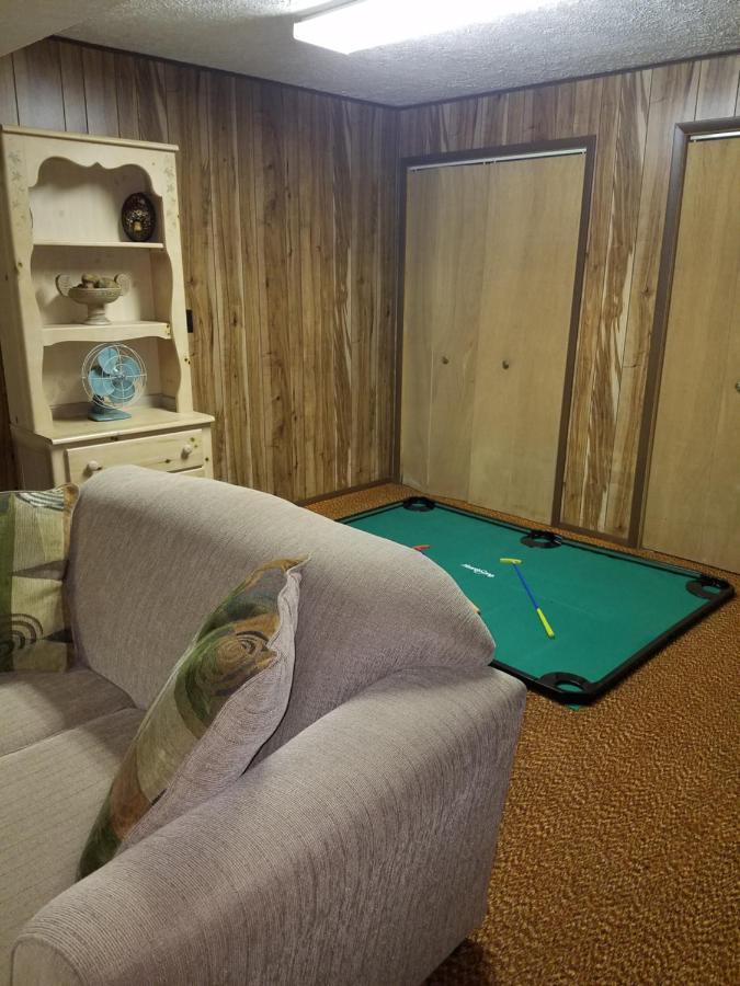 Saw Creek Cabin - Regent Hilltop Bushkill Eksteriør bilde