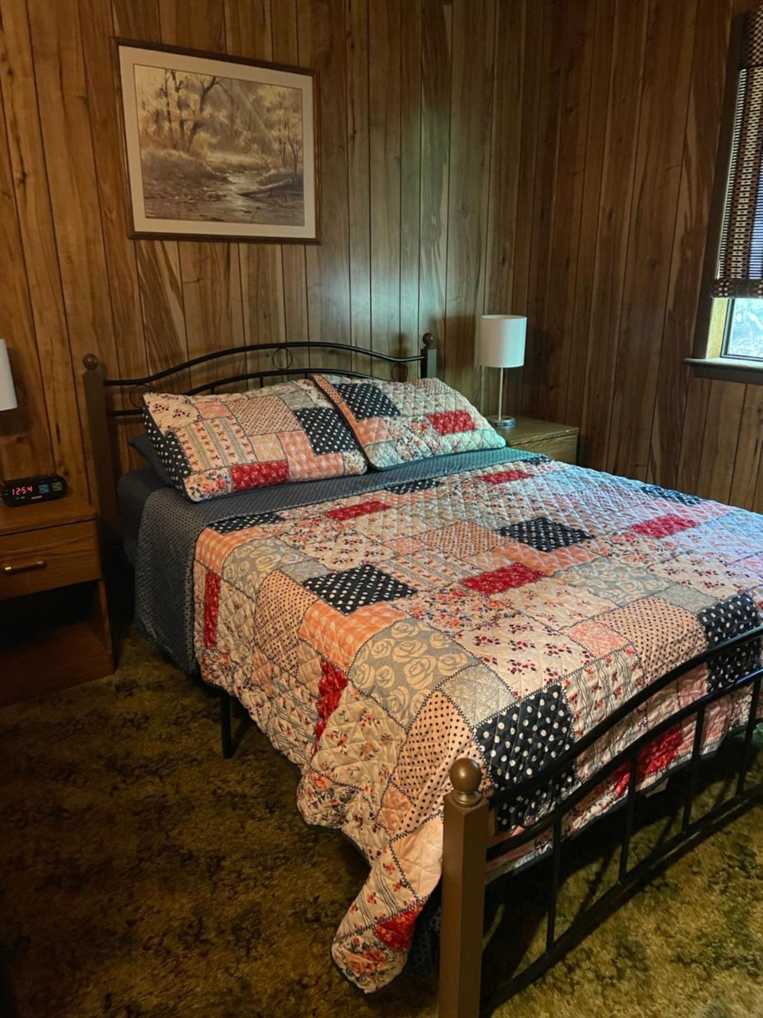 Saw Creek Cabin - Regent Hilltop Bushkill Eksteriør bilde